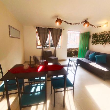 Apartamento Familiar Privado 101 Con Bano Cocina Tv Wifi Sala サレント エクステリア 写真