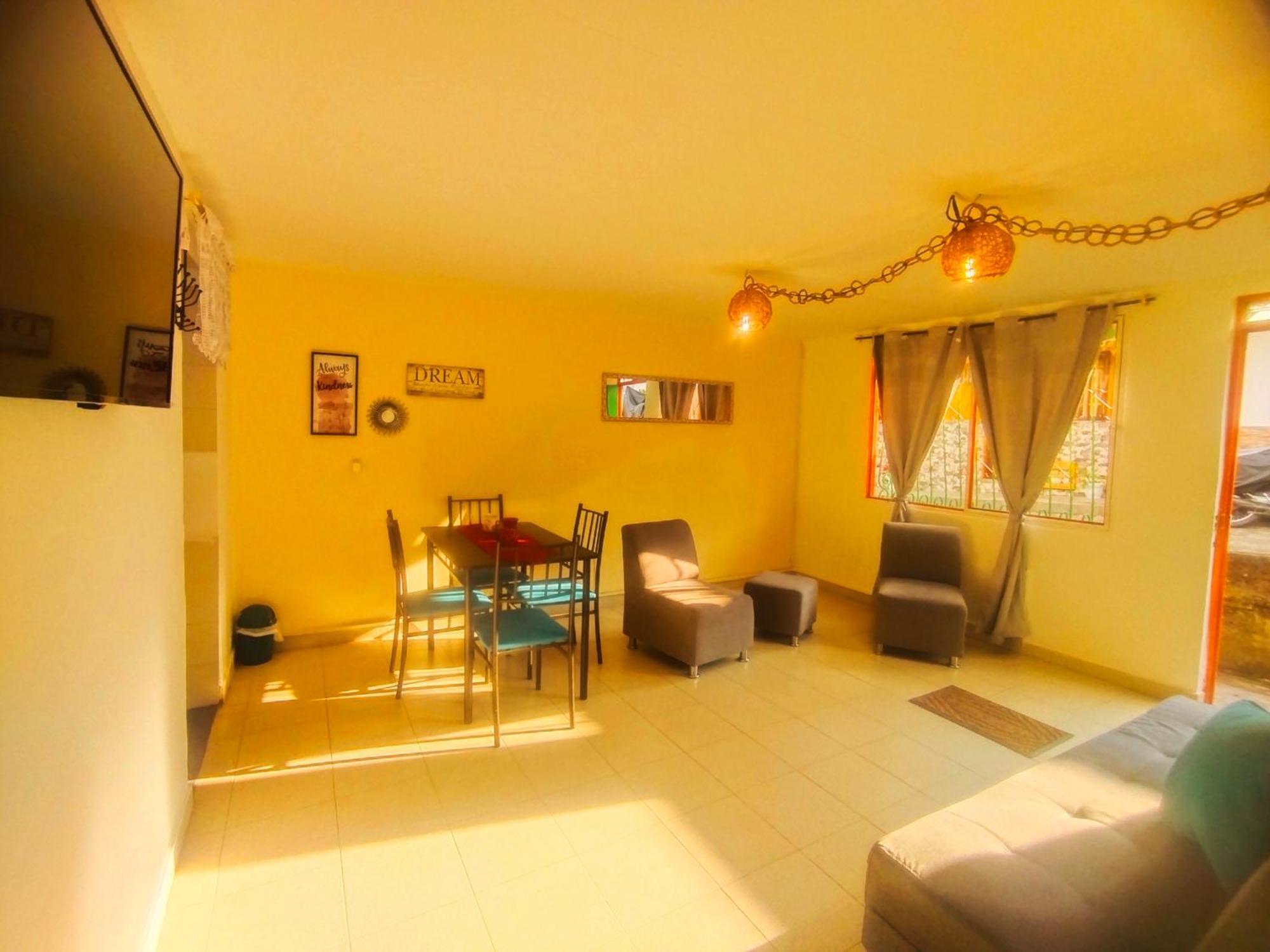 Apartamento Familiar Privado 101 Con Bano Cocina Tv Wifi Sala サレント エクステリア 写真